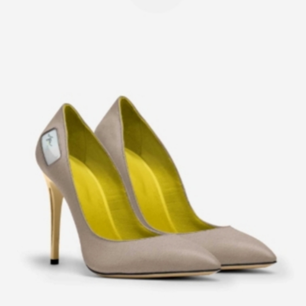 Benz Heels - Picture 5 of 5
